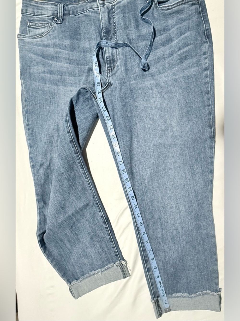 Kut from the Kloth Medium Blue Crop Straight-Leg Jeans size 16W - Picture 6 of 11